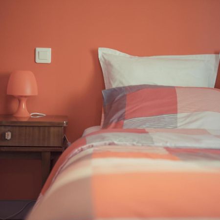 La Gare De Millas Chambres D'Hotes Room photo